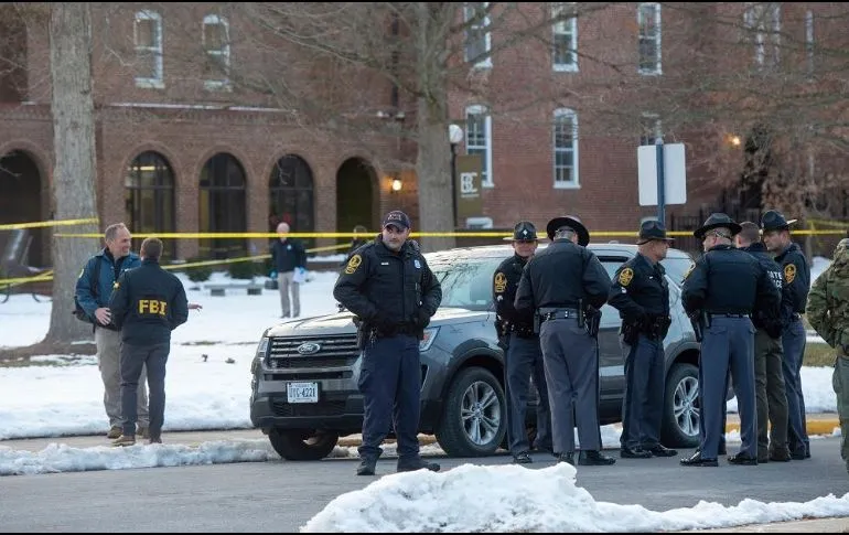 Tiroteo en universidad de Virginia deja dos policías muertos.