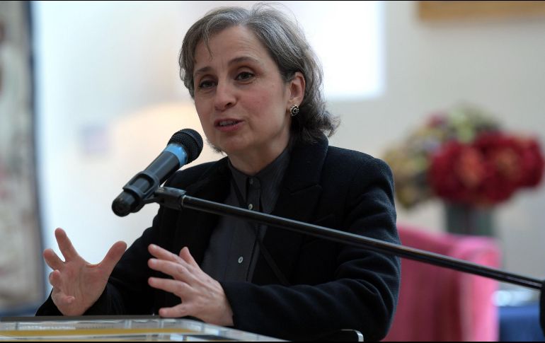 AMLO acusa a Carmen Aristegui de participar en campaña en su contra.