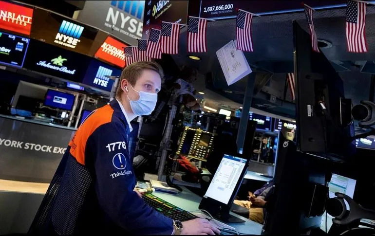 Wall Street cierra con pérdidas generalizadas tras sesión volátil.