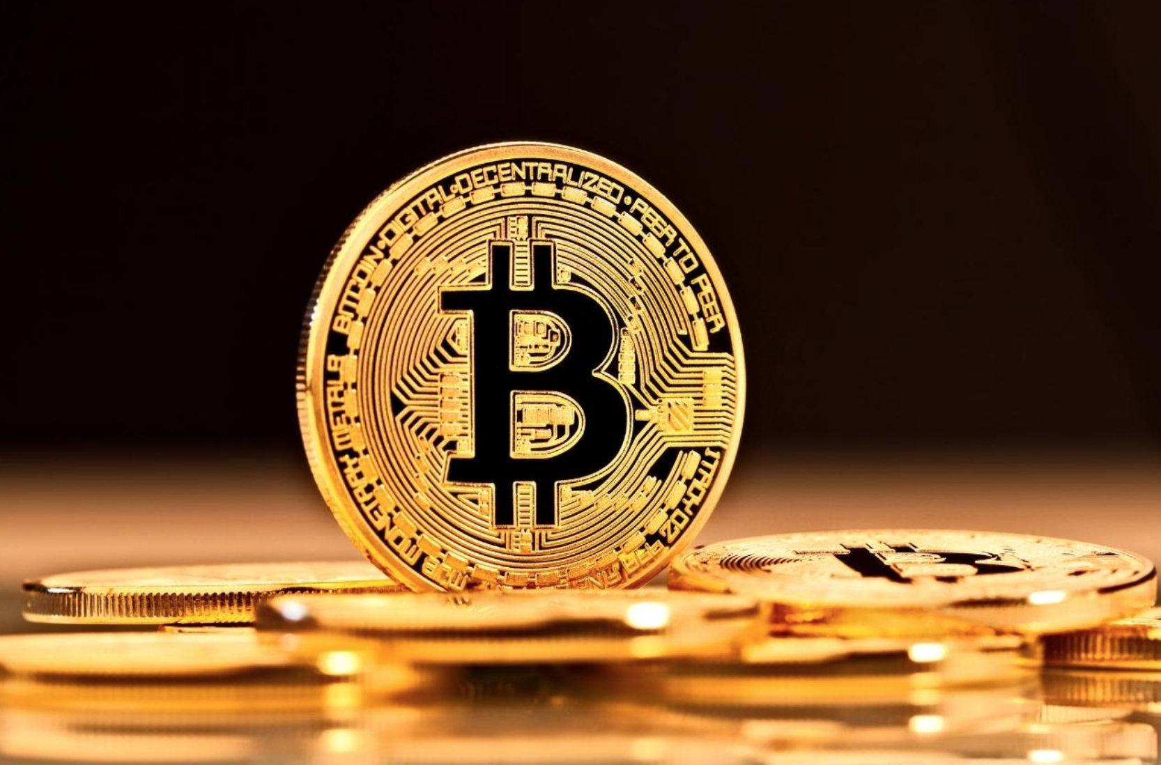 ¡Ya puedes pagar con Bitcoin! Conoce las nueve empresas que aceptan esta nueva forma de pago.
