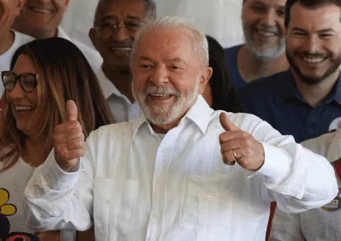 Lula da Silva es elegido nuevamente presidente de Brasil tras vencer a Bolsonaro.