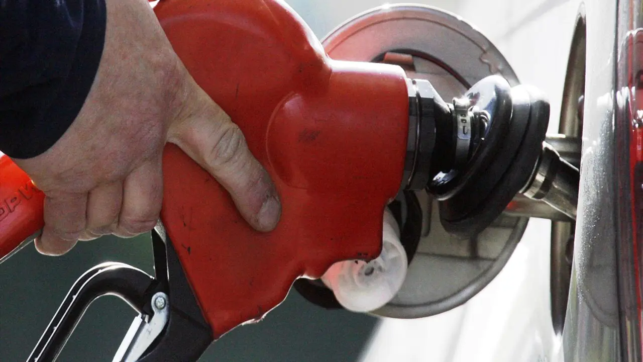 ¿Cómo han cambiado los precios de la gasolina en Sioux City en la última semana?