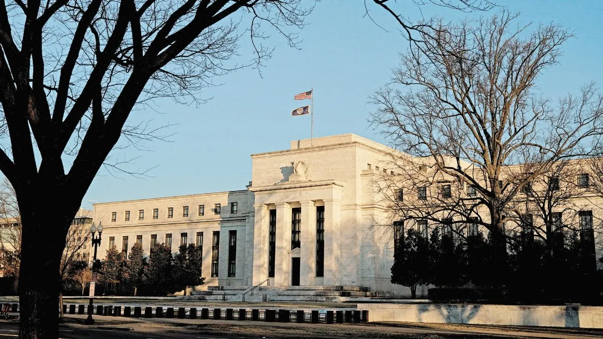 Más autoridades de la Fed apuntan a un alza de tasas en la lucha contra la inflación.