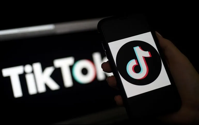 Reino Unido prohíbe TikTok en los teléfonos del gobierno.
