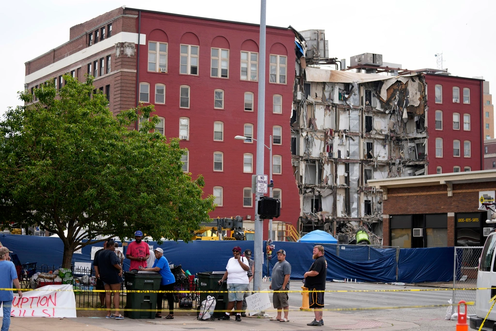 ‘Fue un infierno’: habla el exinquilino, demanda presentada, después del colapso del edificio de Davenport.