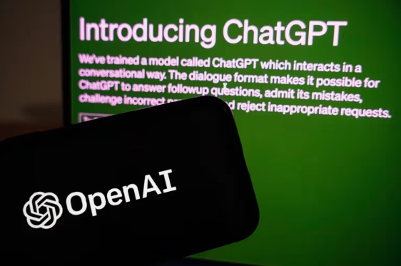 ChatGPT de OpenAI cumple un año y este ha sido su impacto global.