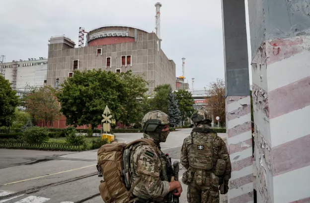 En el aniversario del desastre de Chernobyl, Volodimir Zelensky alertó del peligro que corre la planta nuclear de Zaporizhzhia en manos rusas.