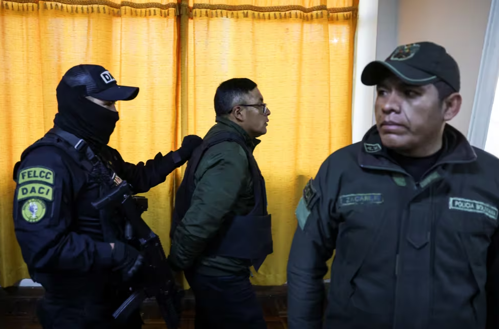 El Gobierno de Bolivia prometió desbaratar la “organización criminal” implicada en el fallido levantamiento militar.