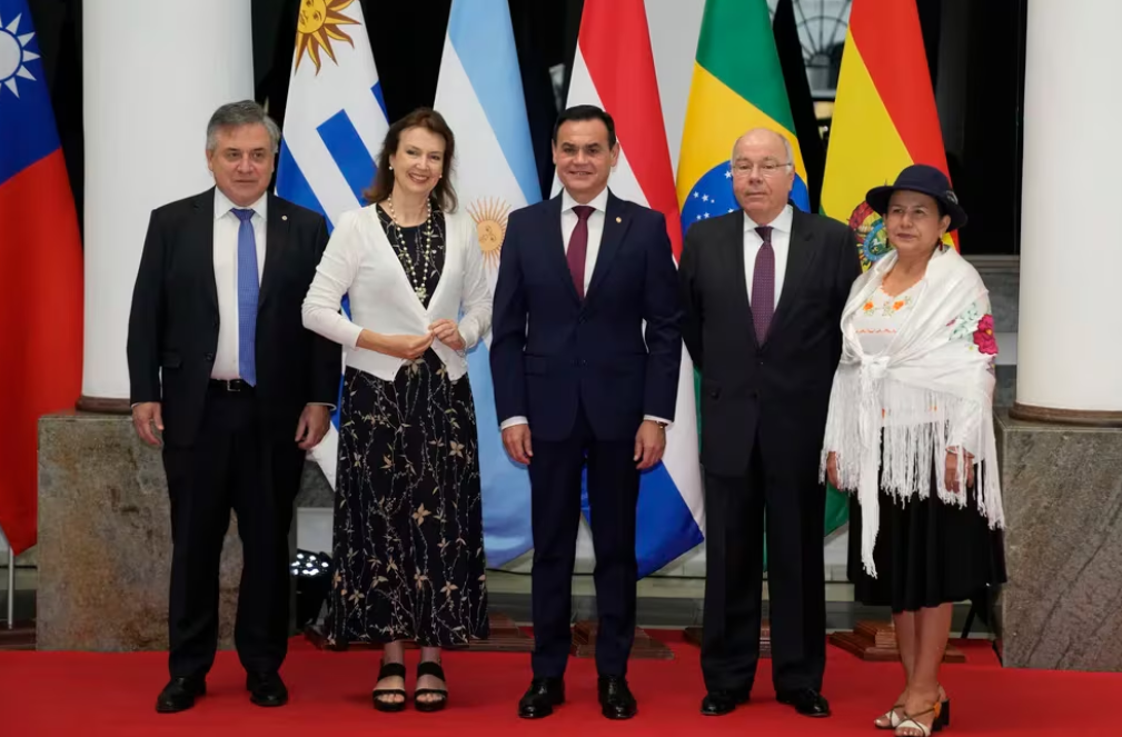 Bolivia formalizó su incorporación como miembro pleno del Mercosur.