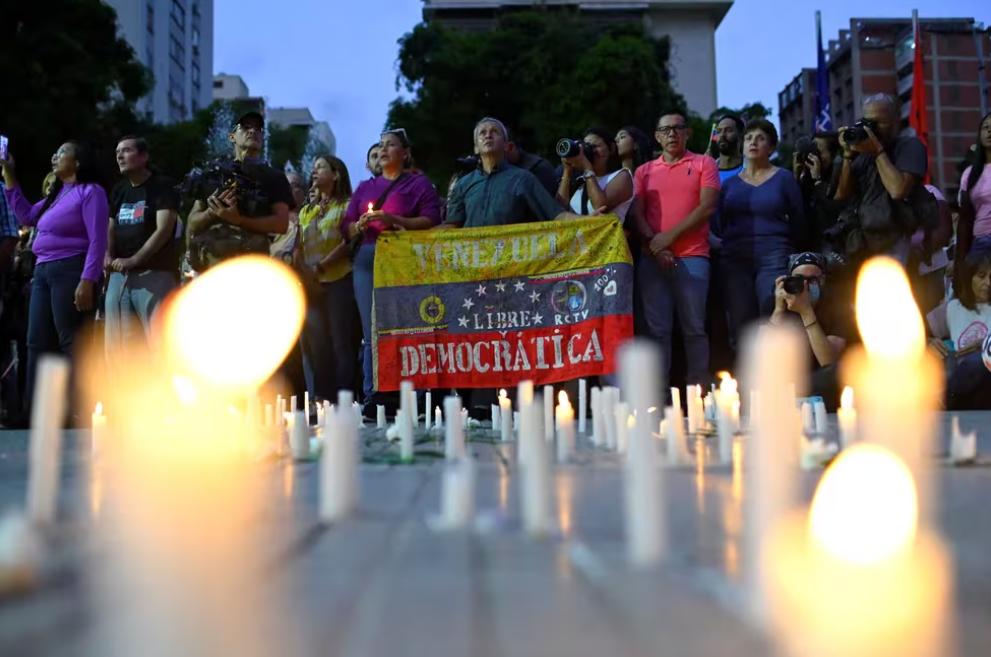 Cientos de venezolanos exigieron la excarcelación de los presos políticos y el cese de la represión del régimen de Maduro.