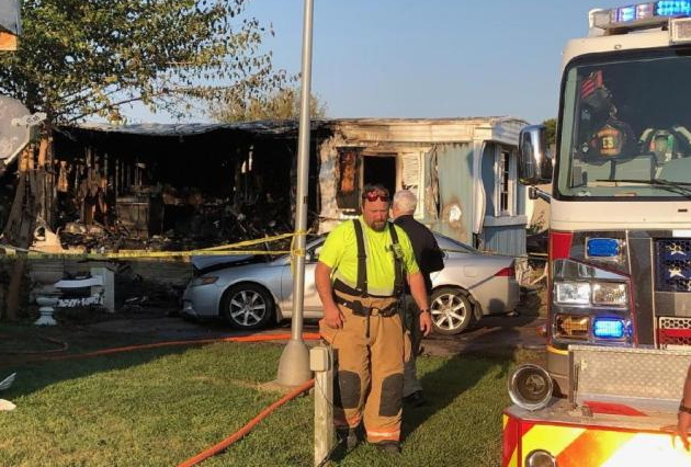 Hombre herido al declararse pérdida total de un tráiler en un incendio en North Sioux City.