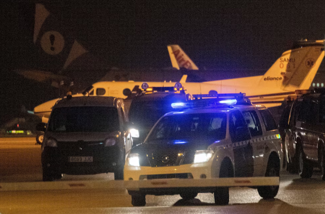 Caen 3 mexicanos que viajaban en avión con matrículas falsas; ofrecieron 20 mdd al piloto para traerlos de Liberia a México.