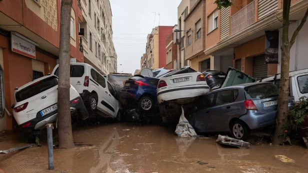 El retraso en la emergencia por DANA en Valencia y la decisión que siempre acompañará a Mazón: qué falló antes de la tragedia