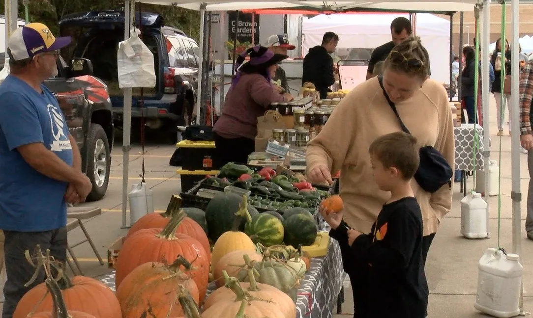 El mercado de agricultores de Sioux City celebra el festival de otoño