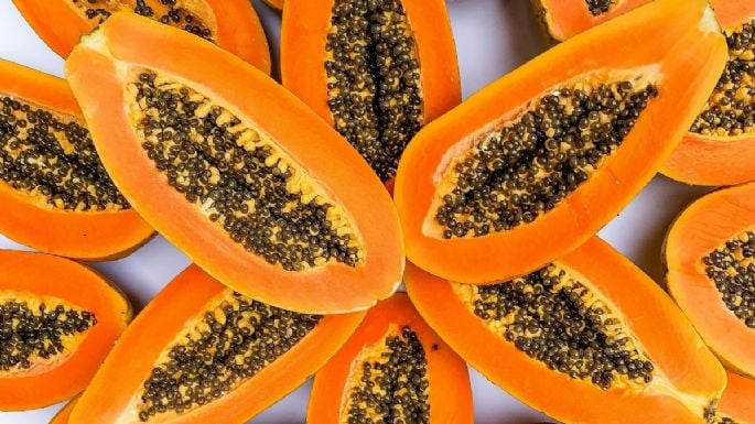 Semillas de papaya: 10 beneficios de consumirlas y cómo prepararlas.