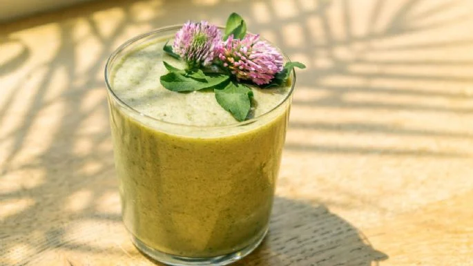 ¿Qué beneficios tiene el smoothie de aguacate? Prepáralo para el desayuno con esta receta.