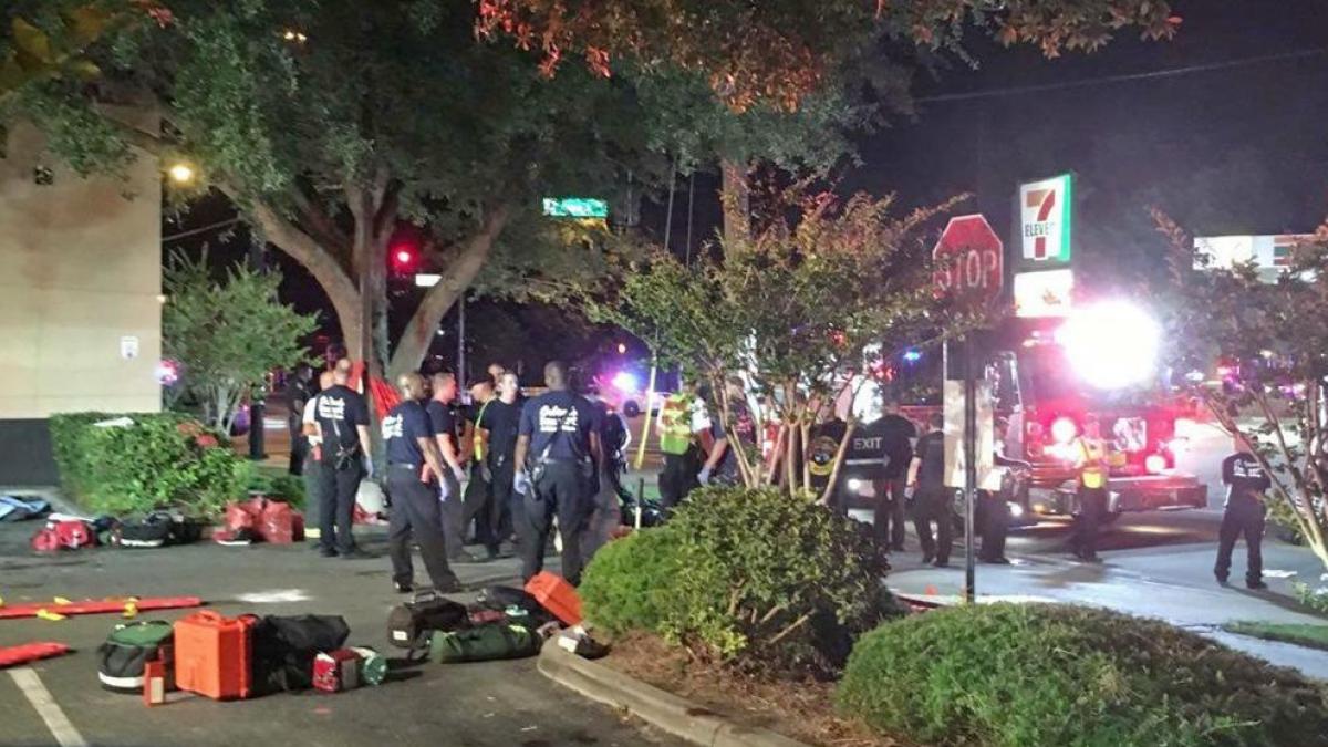 Tiroteo durante una masiva fiesta de Halloween en el centro de Orlando: al menos dos muertos y seis heridos