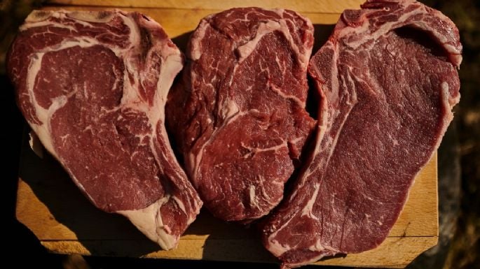 ¿Qué pasa si como carne contaminada? Estos podrían ser los efectos que tendrías en el cuerpo