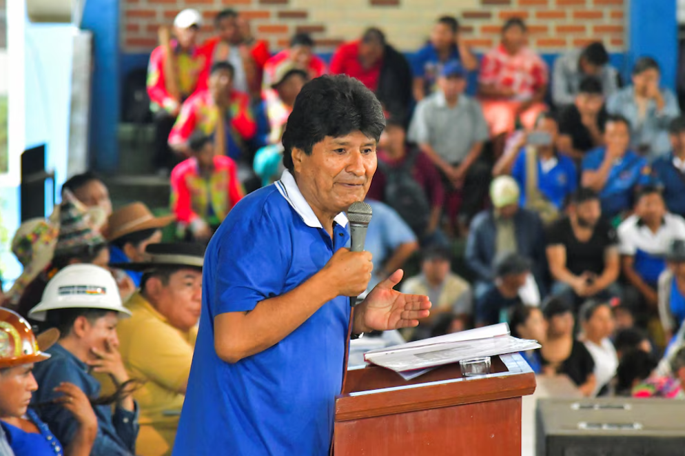 Los seguidores de Evo Morales ratificaron su candidatura presidencial para 2025 y anunciaron una pelea legal por el MAS