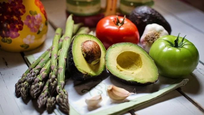 Descubre el superalimento que protege tu hígado y elimina toxinas de forma natural