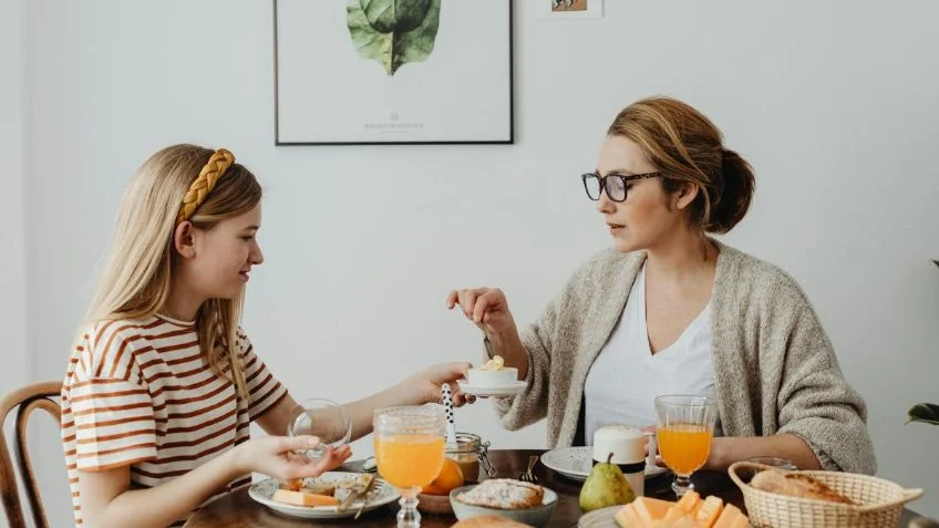 7 alimentos que las mujeres deben de comer para mejorar su salud