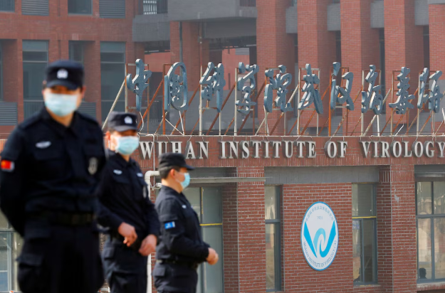 “El virus del COVID-19 es definitivamente artificial y surgió del Instituto de Virología de Wuhan”