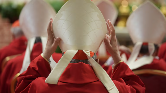 El Vaticano confirmó que llegaron a Roma los 133 cardenales que elegirán al nuevo papa