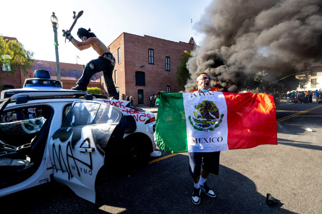 Al menos 56 detenidos durante el fin de semana por las protestas contra las redadas migratorias en Los Ángeles