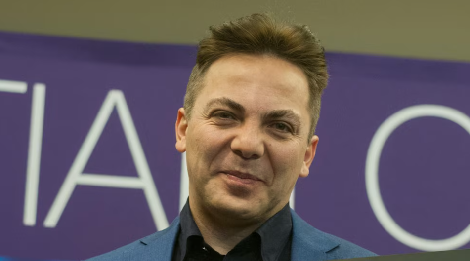 Aseguran que Cristian Castro se convertirá nuevamente en papá