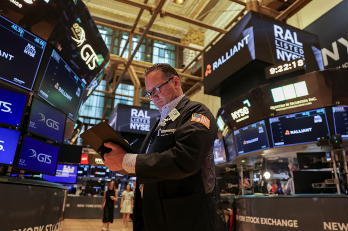 Wall Street terminó a la baja tras los anuncios de Donald Trump sobre los aranceles