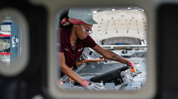 ¿Y cómo va el desempleo en EU? Apoyos para personas sin trabajo caen a su nivel más bajo en 2 meses