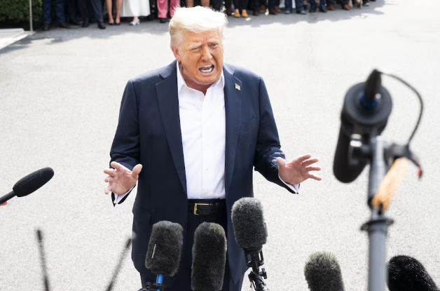 Donald Trump arremetió contra los republicanos que cuestionan su manejo del caso de Jeffrey Epstein