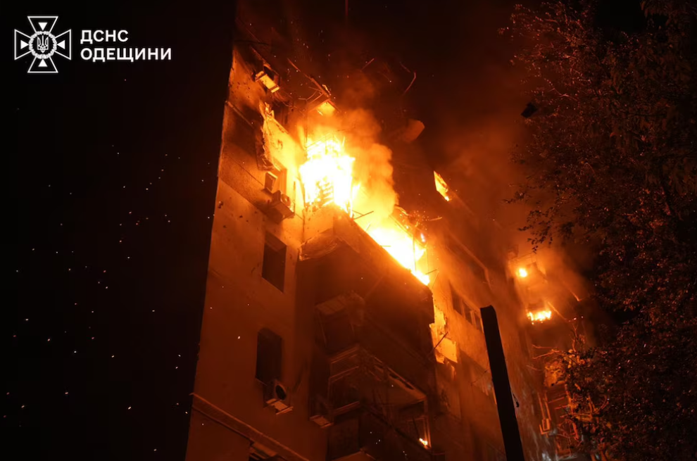 Rusia lanzó un ataque masivo con más de 300 drones y 30 misiles sobre Ucrania: al menos una persona muerta y daños en diez regiones