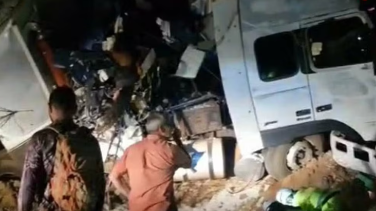 Trágico choque entre un autobús y un camión en Brasil: al menos 11 muertos y 45 heridos