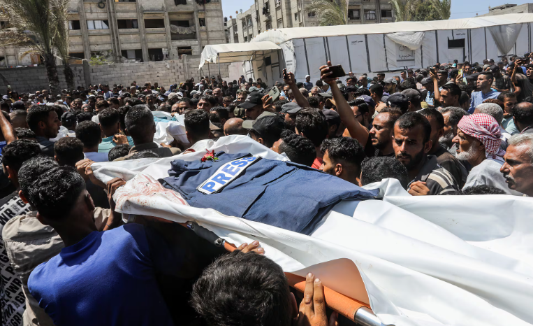 Un bombardeo de Israel contra un hospital de Gaza dejó 19 muertos, cinco de ellos periodistas