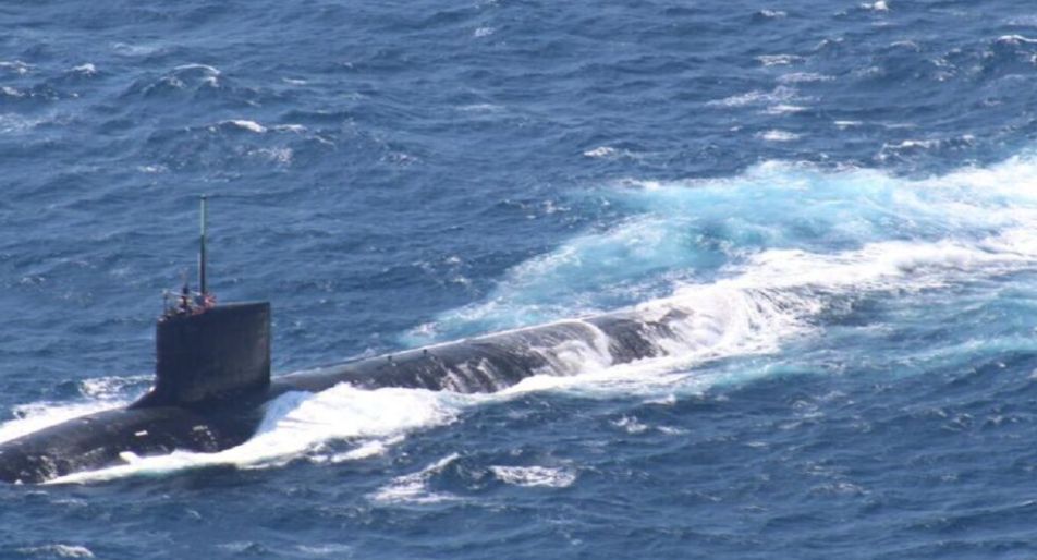 EEUU sumó un submarino nuclear y un crucero lanzamisiles al operativo frente a Venezuela para combatir el narcoterrorismo