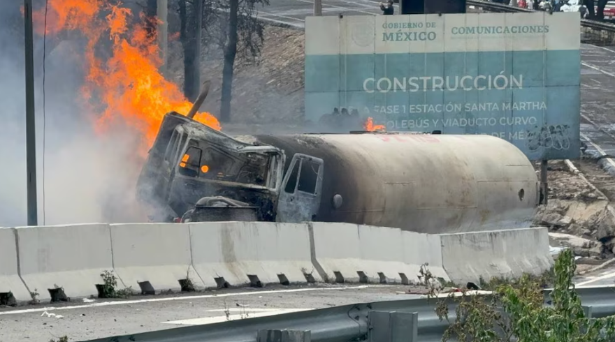Sube a 17 el número de fallecidos tras explosión de pipa en Iztapalapa