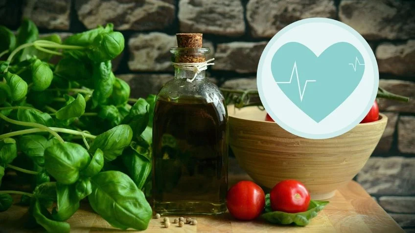 Así debes guardar tu aceite de oliva en casa para mantener sus propiedades saludables