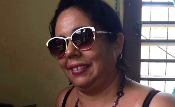Estados Unidos deportó a una ex jueza cubana acusada de sentenciar a manifestantes en la isla