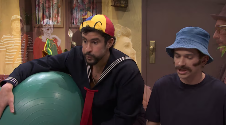 Bad Bunny sorprende con imitación de Quico en un sketch del ‘El Chavo del 8′ en SNL tan inesperado como extraño