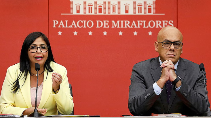 Aseguran que los hermanos Rodríguez ofrecieron a Estados Unidos una vía para mantenerse en el poder sin Maduro