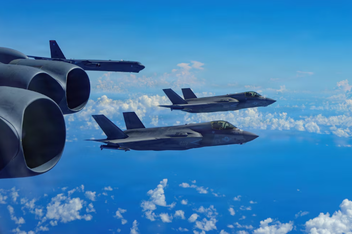 Barcos, aviones y marines: así es el despliegue militar de Estados Unidos frente a Venezuela