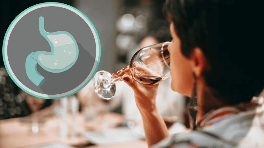 3 bebidas que conviene evitar si sufres de acidez o reflujo, evitarás empeorar los síntomas