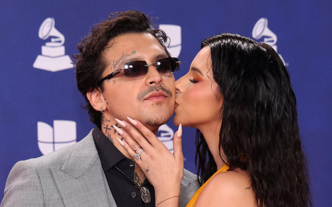 “He estado cansado”: Christian Nodal explica por qué omitió agradecer a Ángela Aguilar en los Latin Grammy 2025