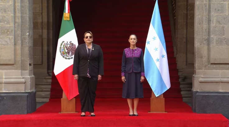 Sheinbaum se reúne en Palacio Nacional con Xiomara Castro, presidenta de Honduras