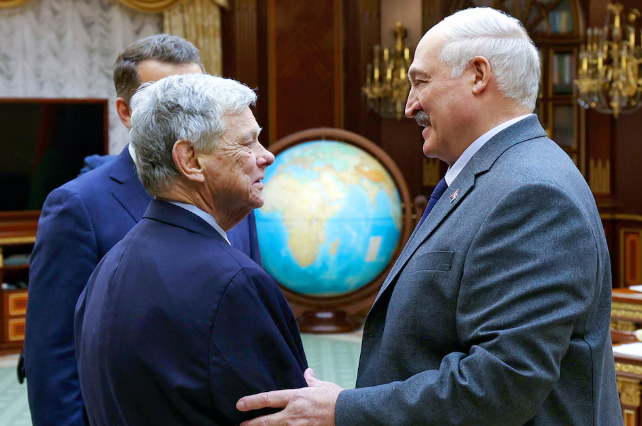 El régimen de Bielorrusia liberó a 123 presos políticos tras el levantamiento de sanciones de Estados Unidos