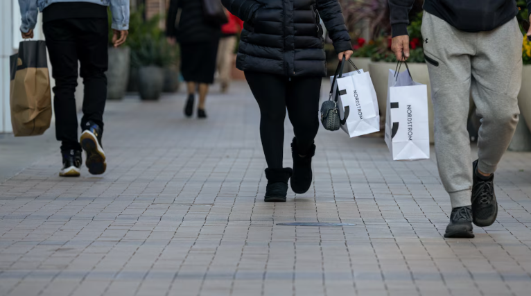 Economía de EU muestra signos de debilitamiento