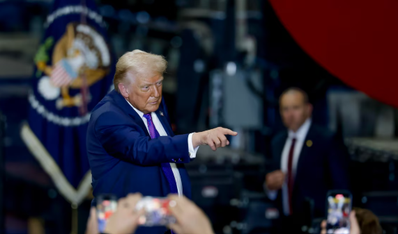 México pide a Trump no reabrir capítulos del T-MEC: ‘Debe modernizarse y no someterse a renegociación’