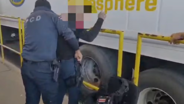 Nuevo golpe al narcotráfico en Costa Rica: decomisan casi una tonelada de cocaína en un camión dentro del principal puerto del Caribe