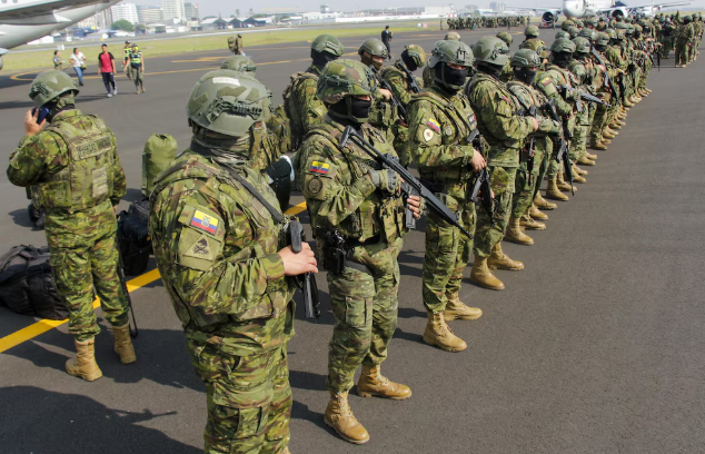 Daniel Noboa abrió la puerta a recibir tropas estadounidenses en Ecuador bajo mando militar local